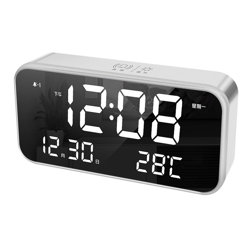 USB electronic alarm clock
